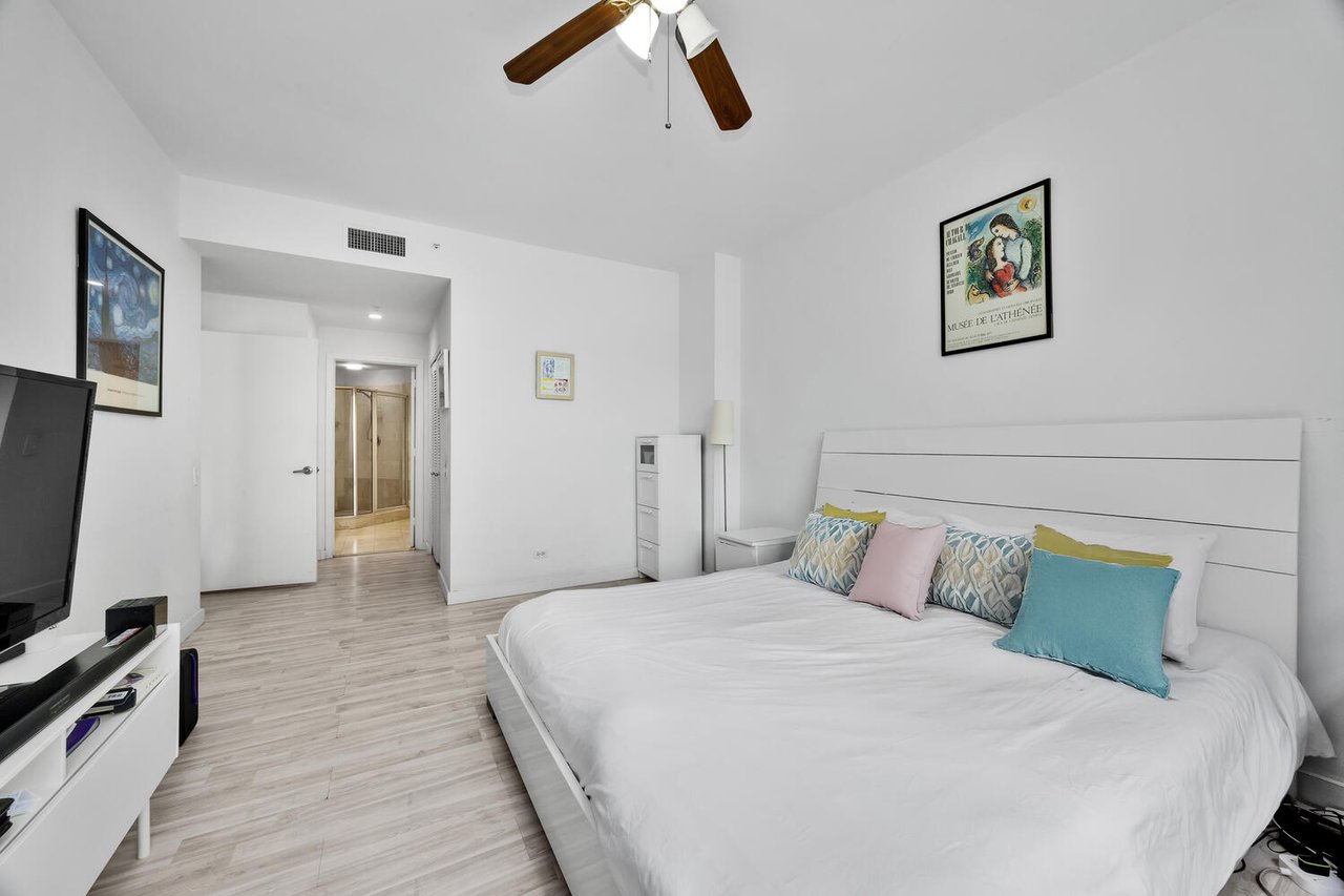 Spacious Rental in Brickell Key
