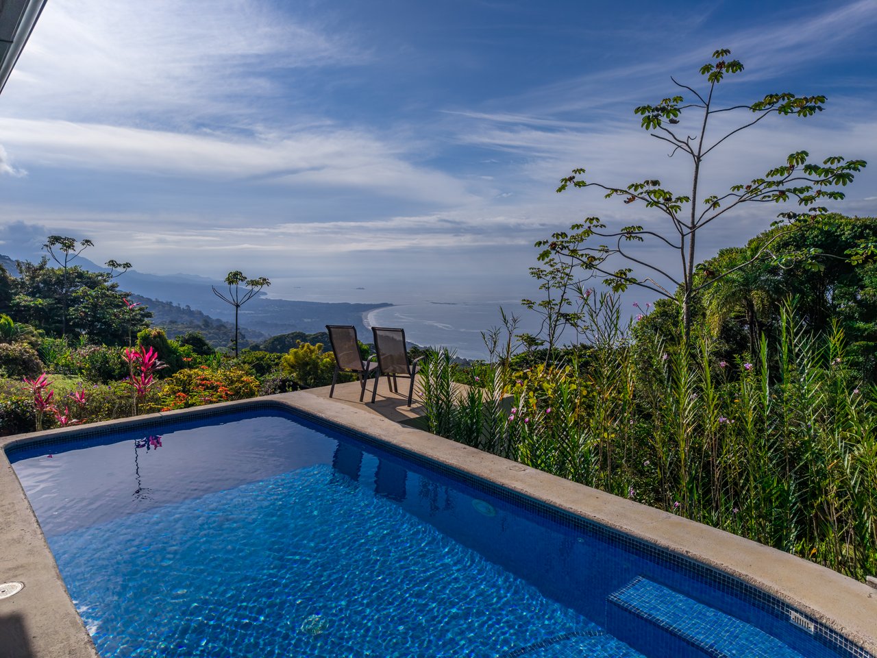 Ultra-Private Whale’s Tail View in Costa Verde Estates