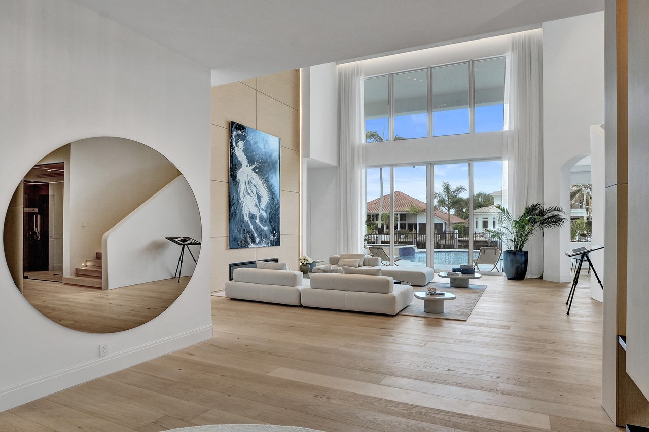 30  S Compass Dr