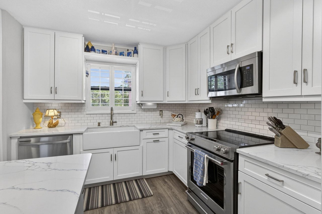 327 Southwind Drive, 203
