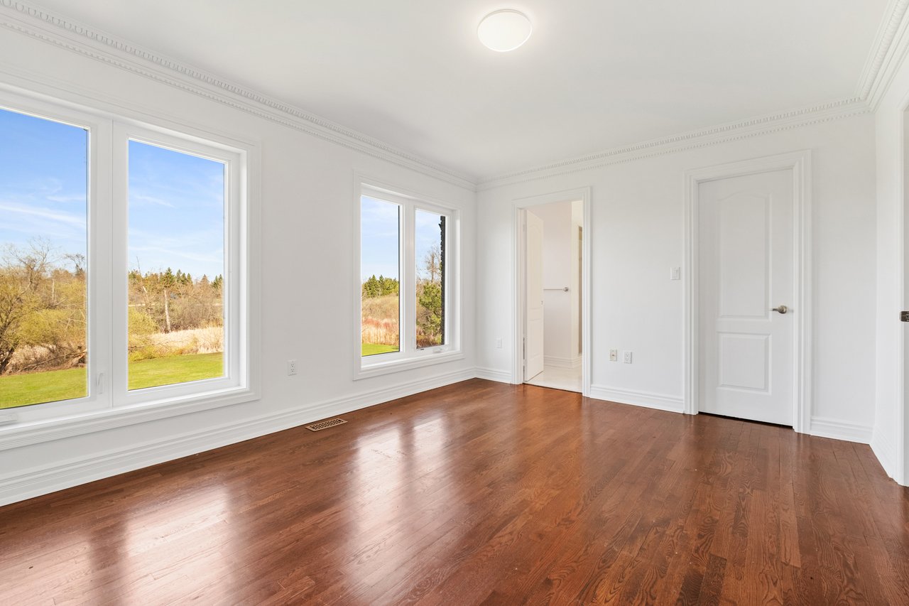 19 Logan Crt 