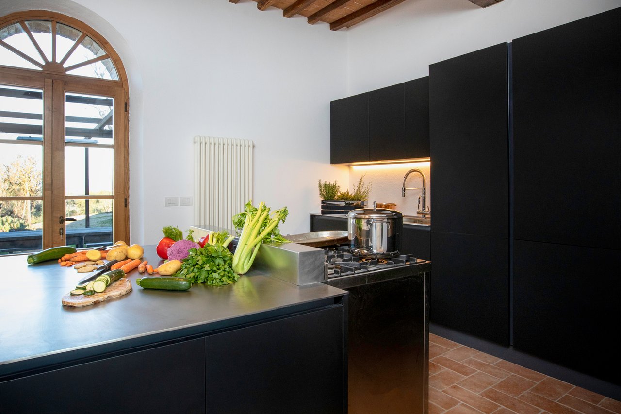 Country Luxury Home For Rent in Valdorcia