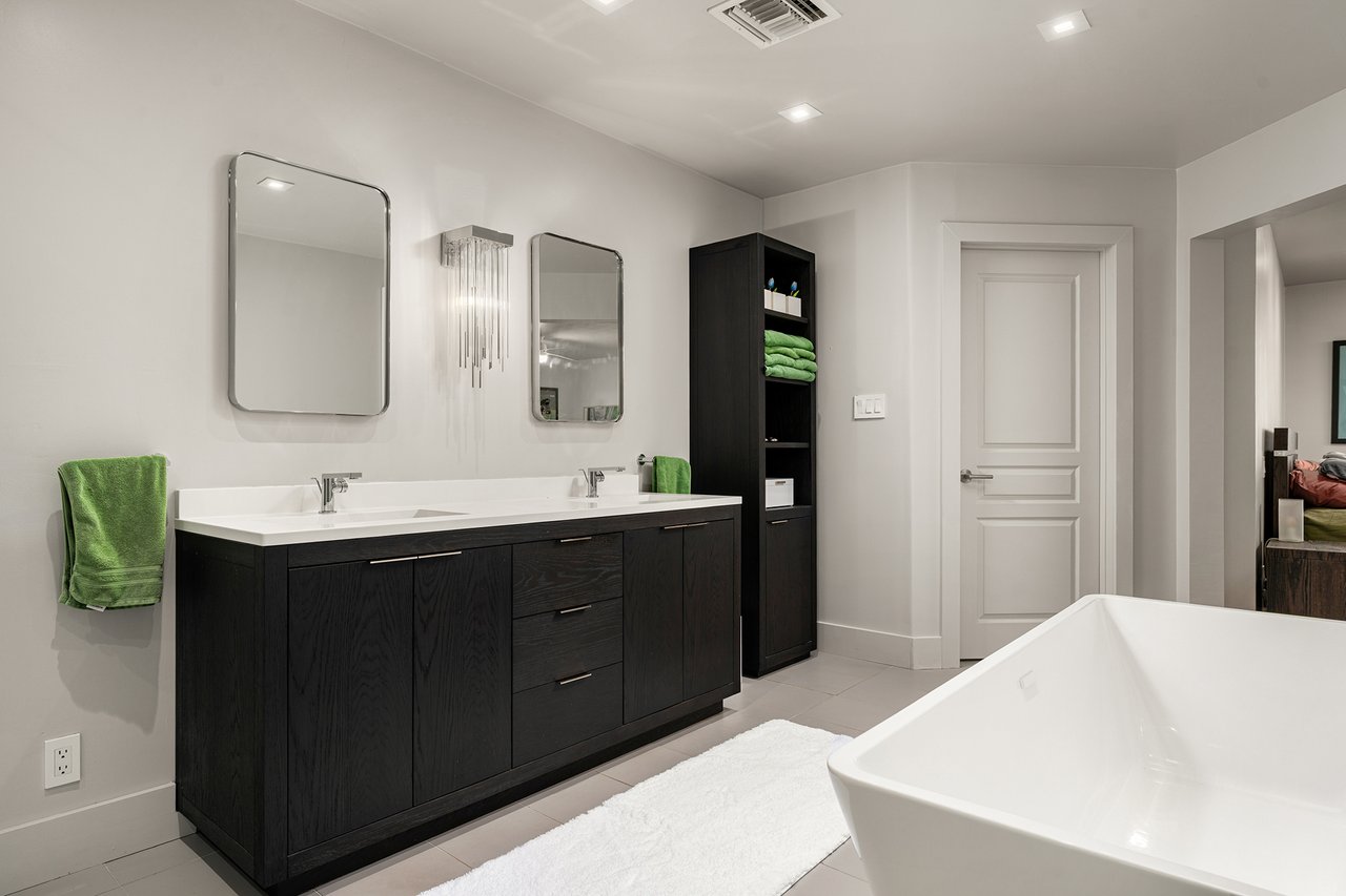 6511 E MONTEROSA Street