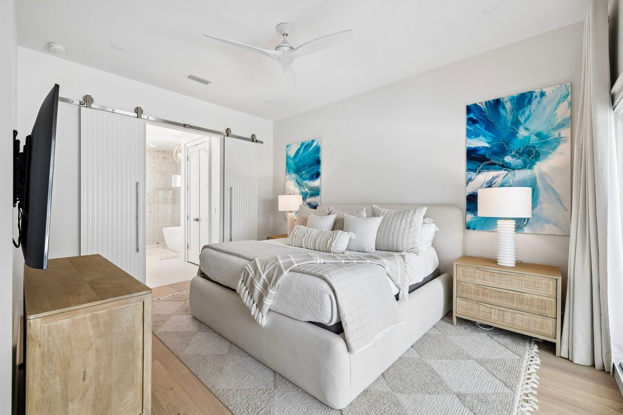 The Sand Cliffs Coastal Retreat