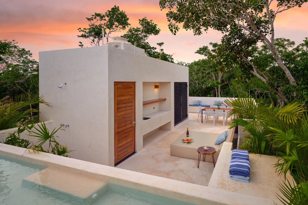 Casa David | 3BR Jungle Villa w/ Rooftop Pool
