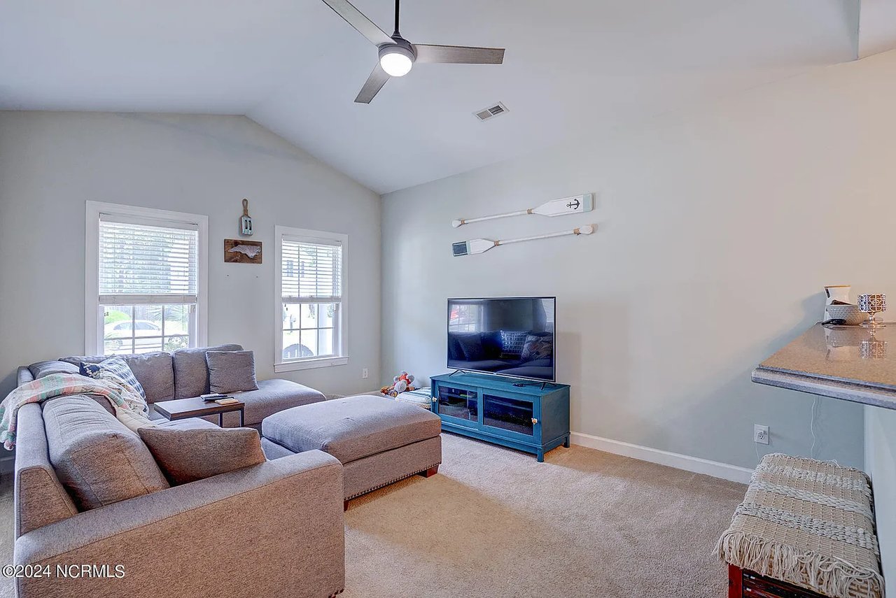154 Raye Dr