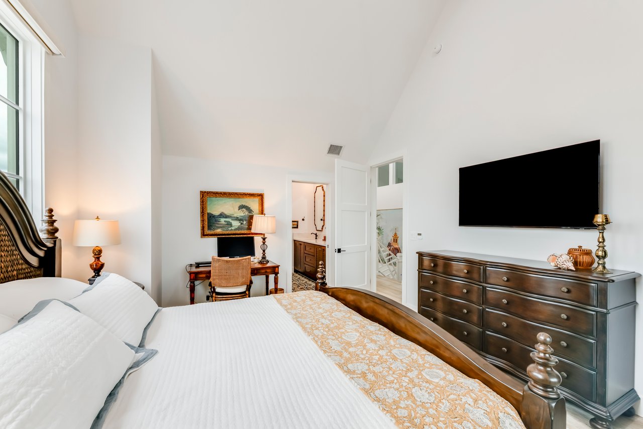 Dewdrop Street, 6110 Sq. Ft.