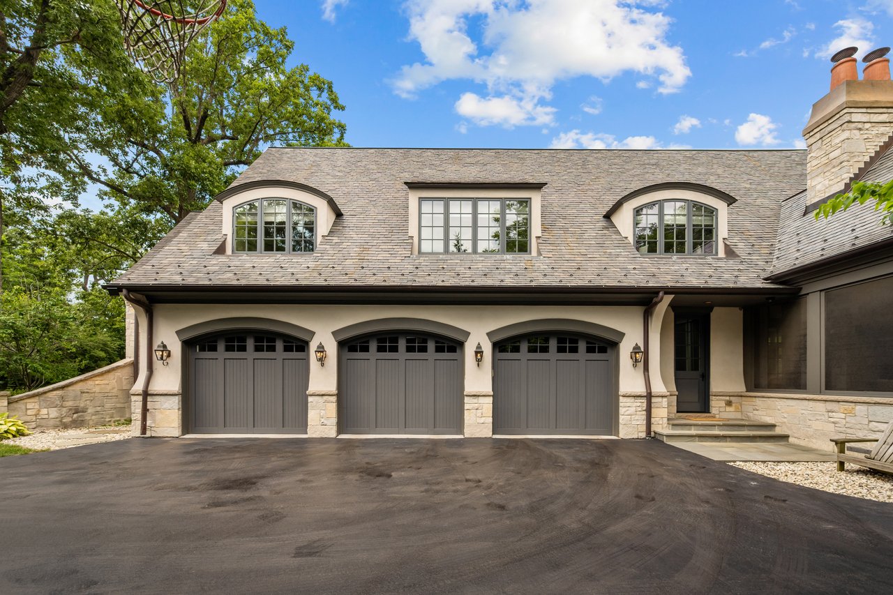 569 Briar Ln