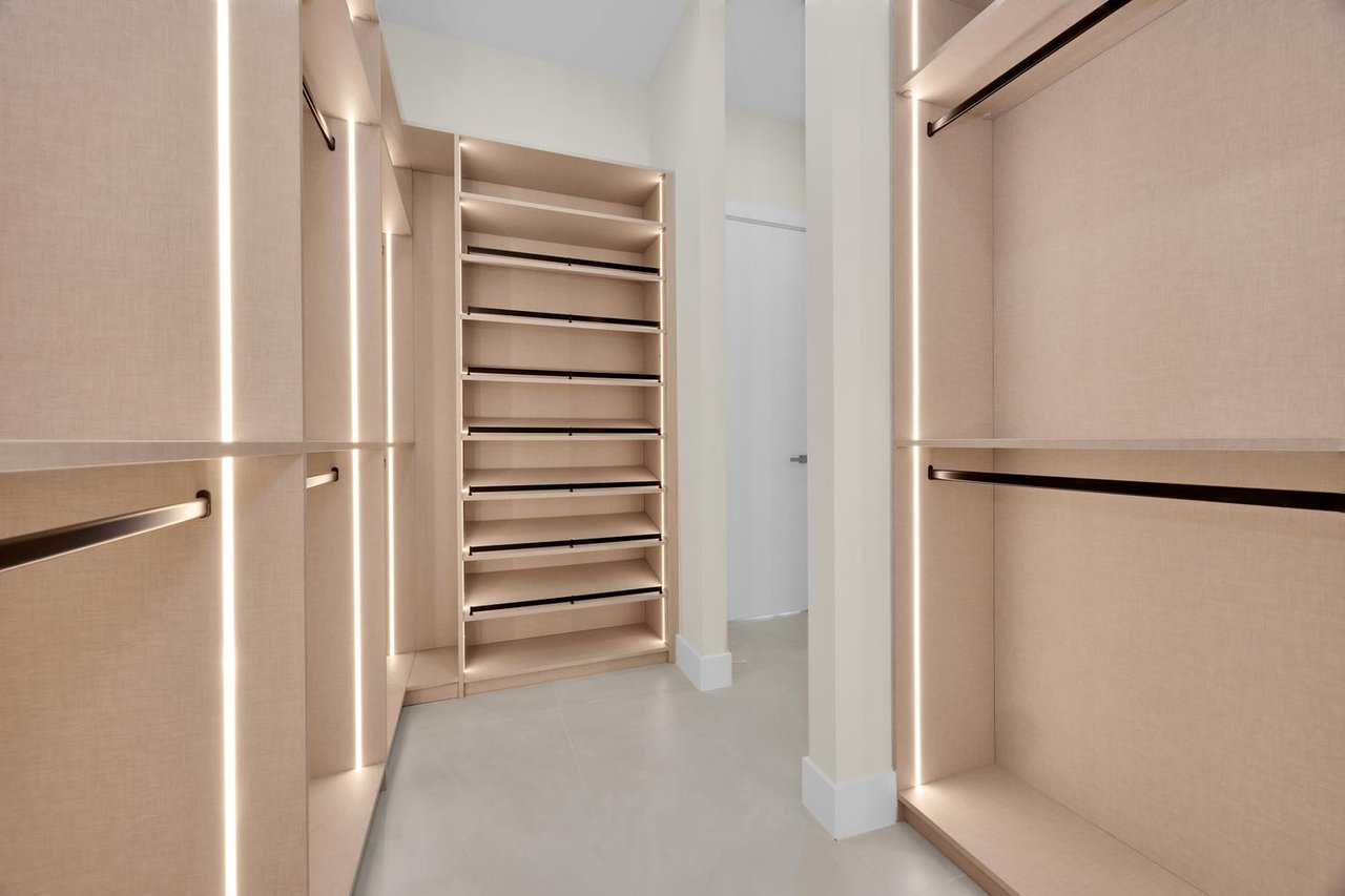 Sophisticated New Construction in the Heart of Miami