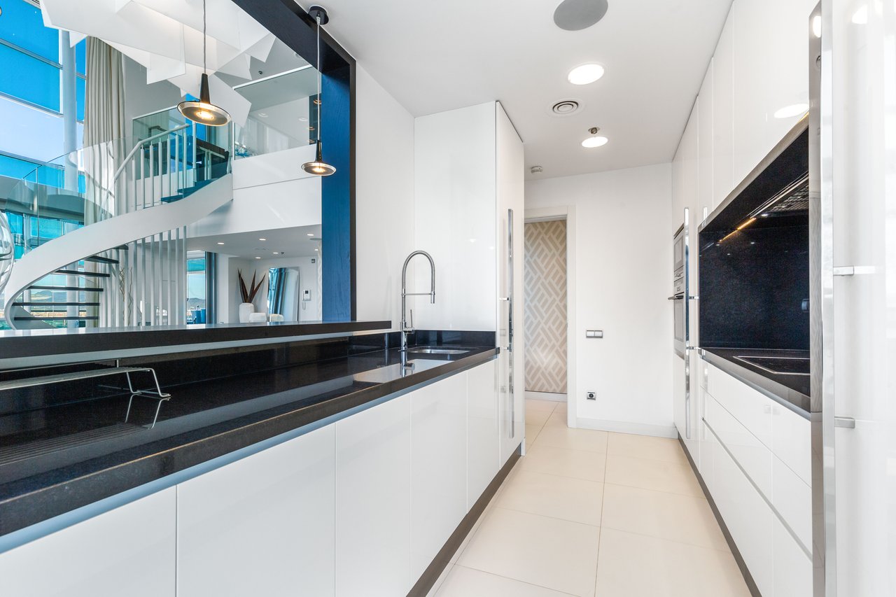 Luxury penthouse in Diagonal Mar, with views and pool 