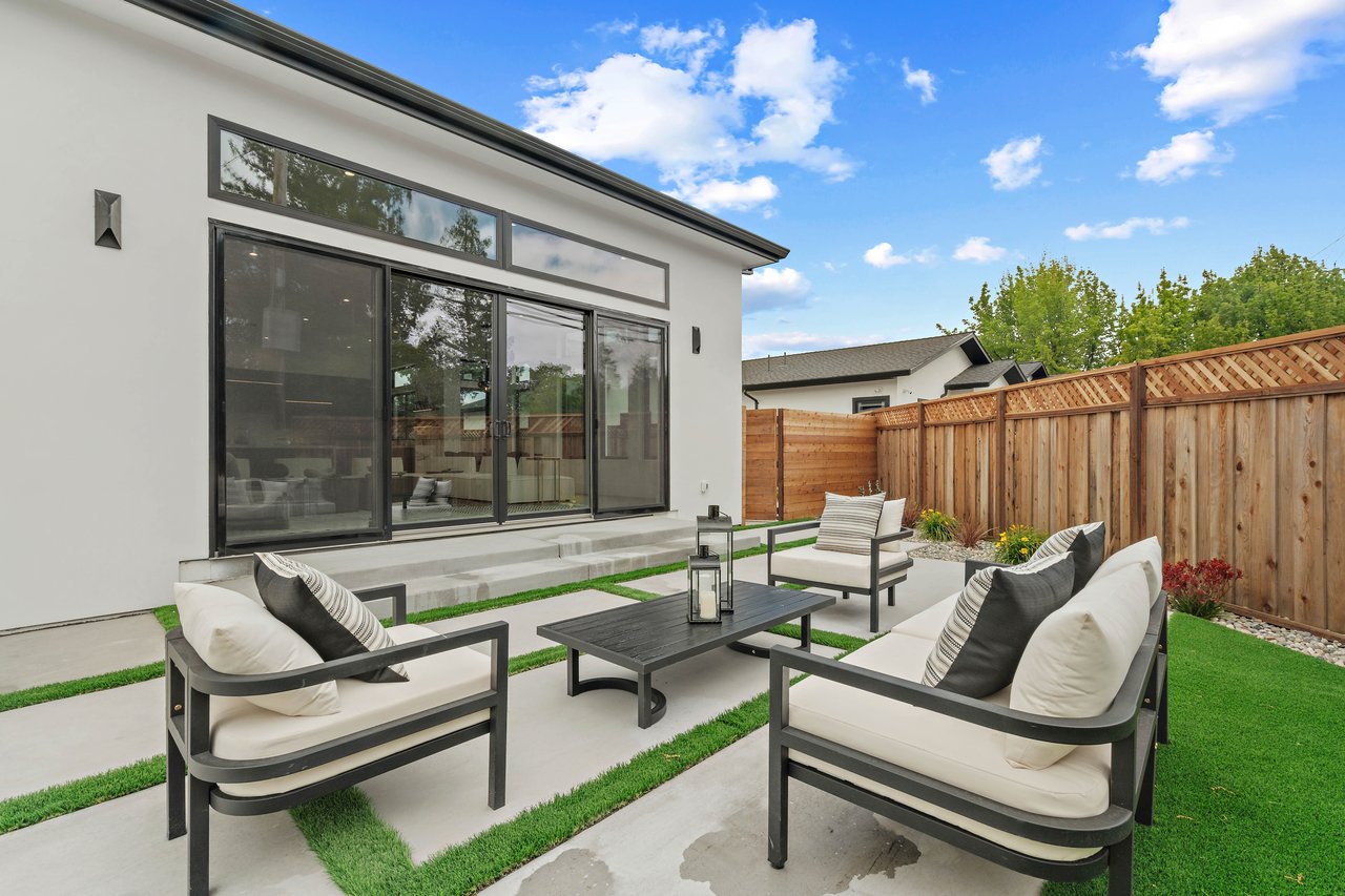 Sun Valley Court