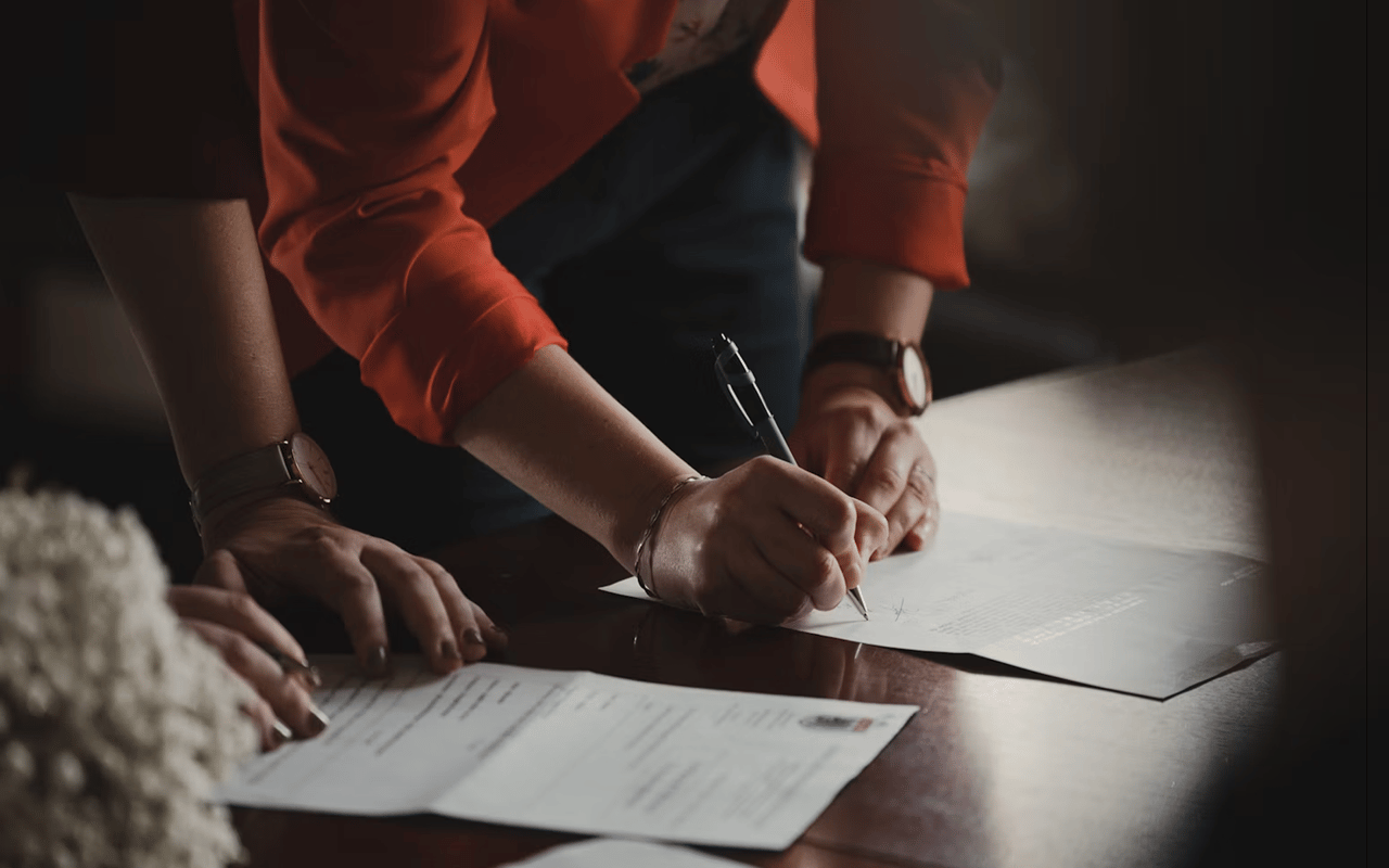 How to Choose the Right Offer When Selling Your Home