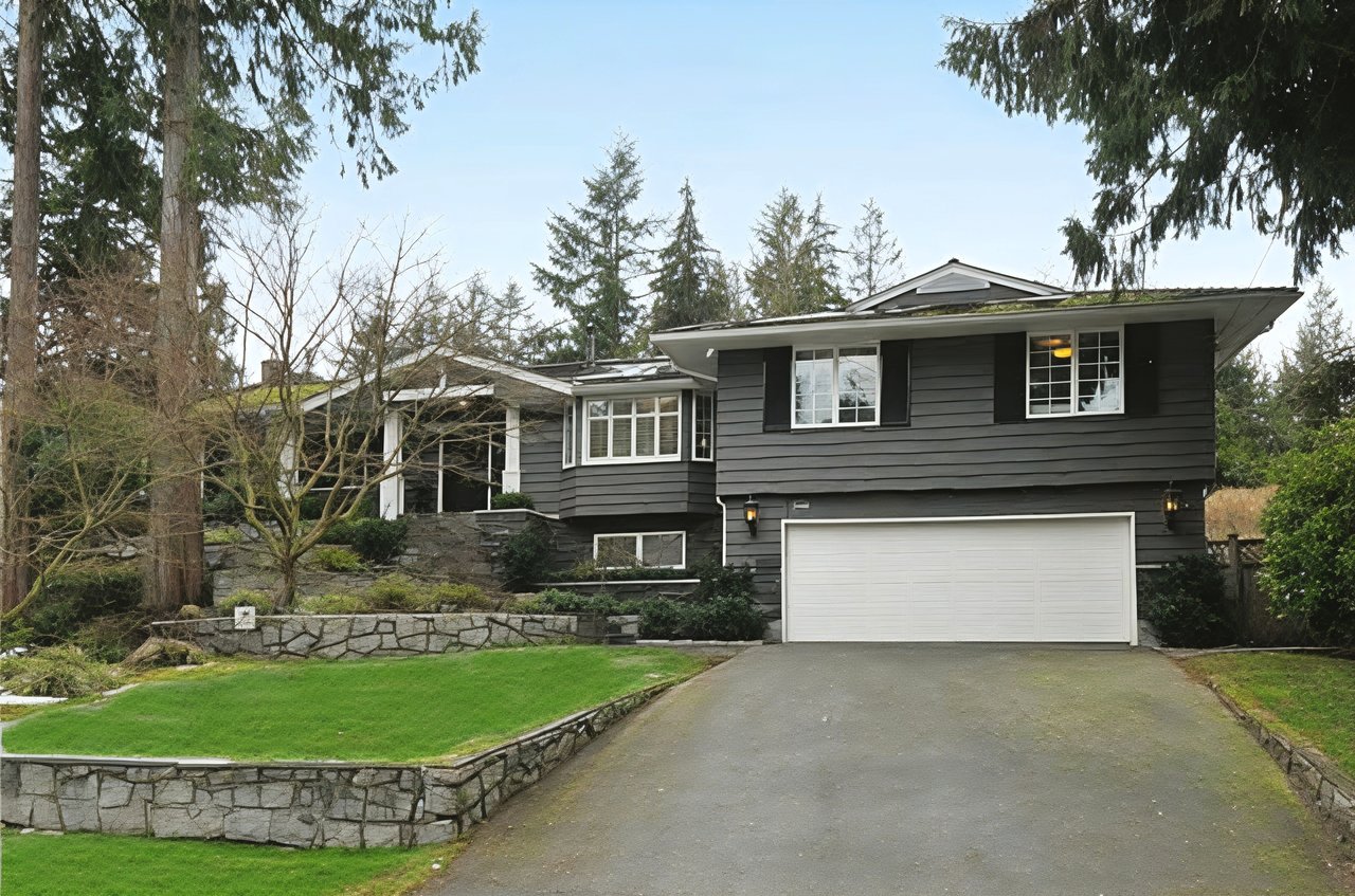 3755 Bayridge Ave