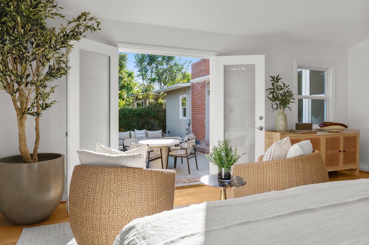 1412 Vivian Lane