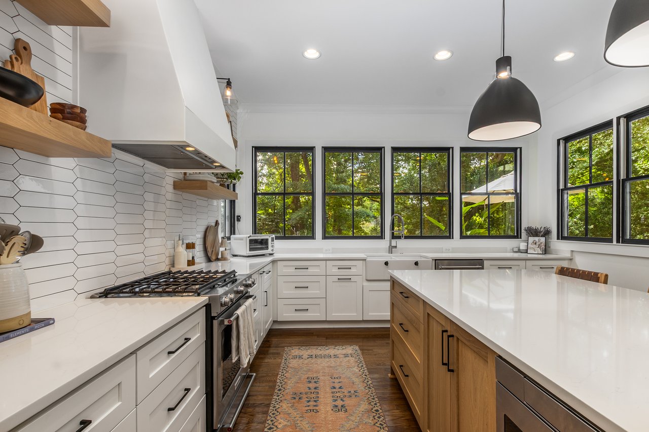 1273 Bernadette Lane NE