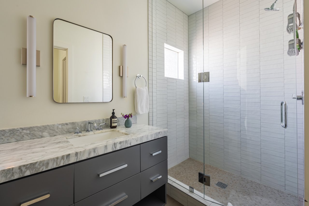 22856 Two Rivers Road