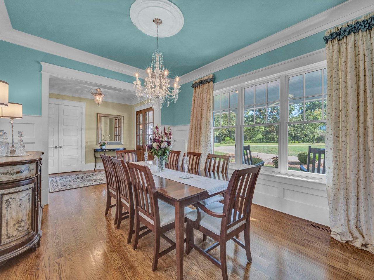 162 Acre Estate with Mountain Views