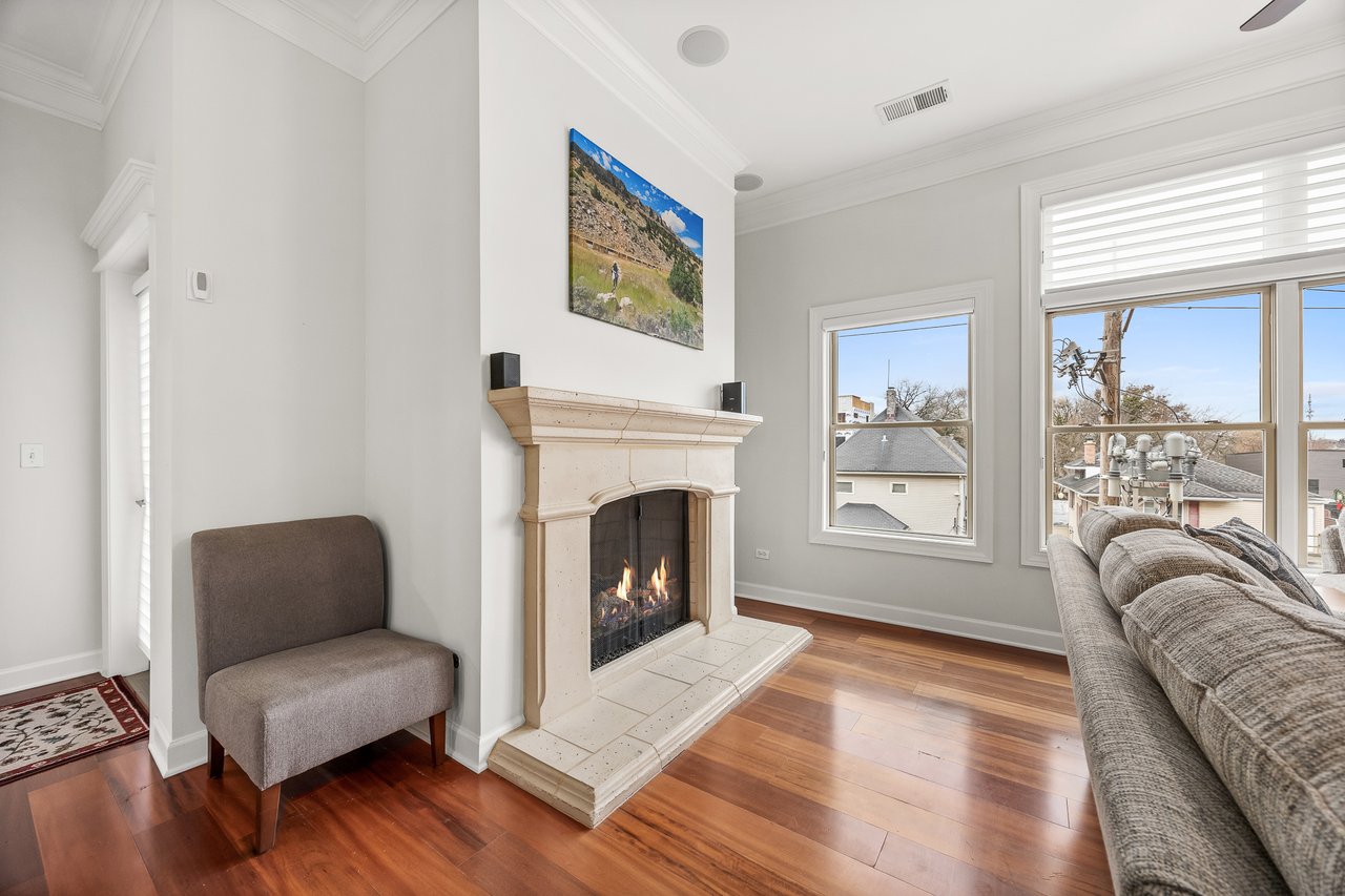 4929 Forest Ave, Unit 2E, Downers Grove