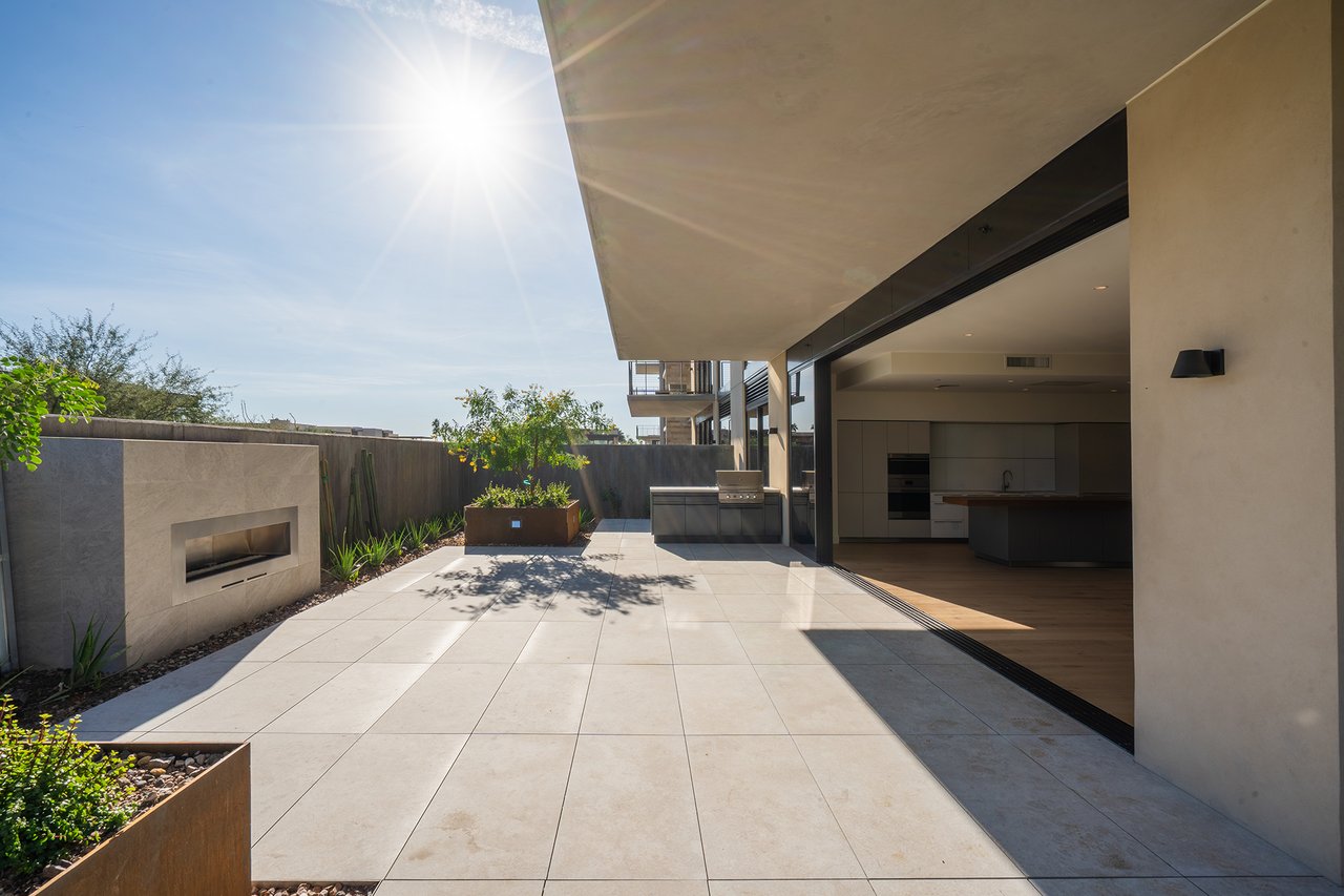 5000 N CAMELBACK RIDGE Drive, 108