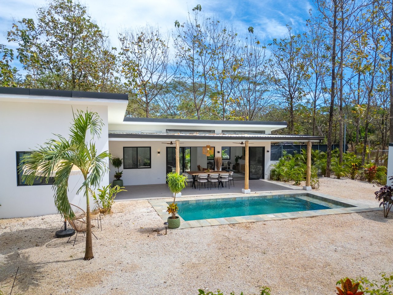 Casa Primos | Modern 3-Bedroom Home in Villareal with Pool, Terrace, and Prime Beach Access