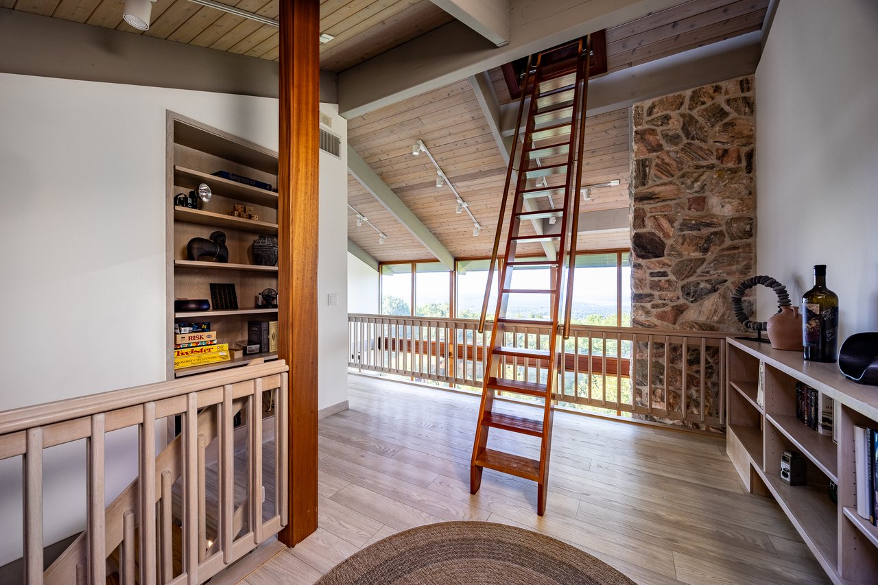 12 Mountain Brook Road