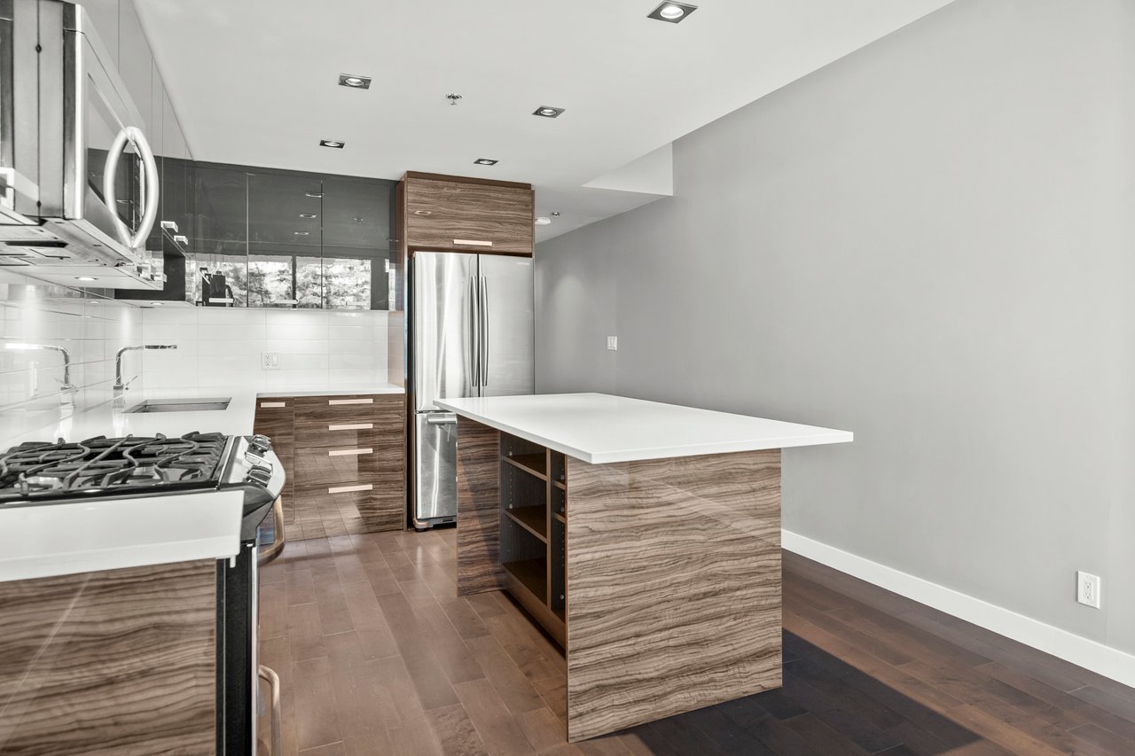 235 9A Street NW Unit: 111