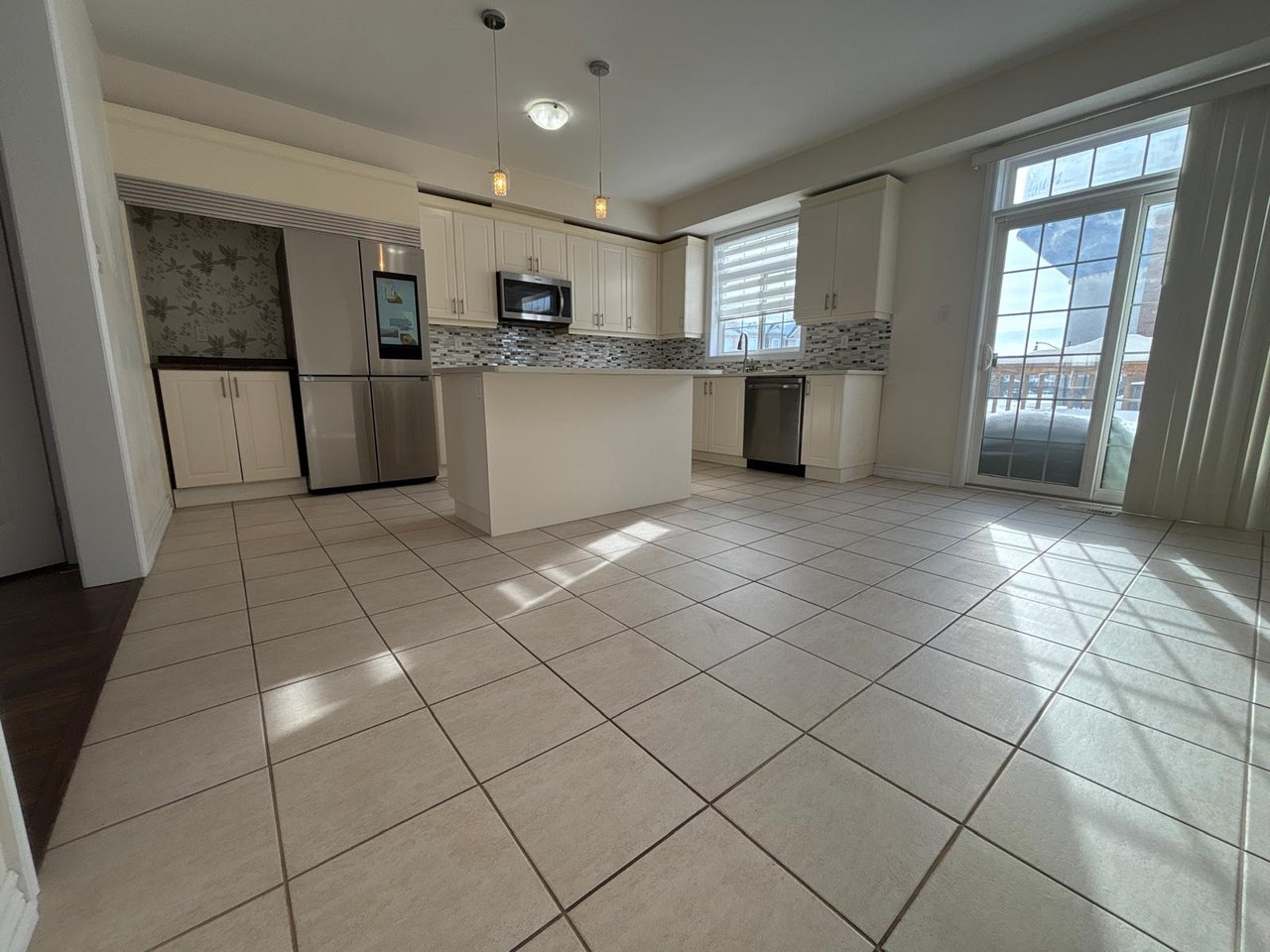 5 SAVAGE Drive, Hamilton, ON L0R 2H9