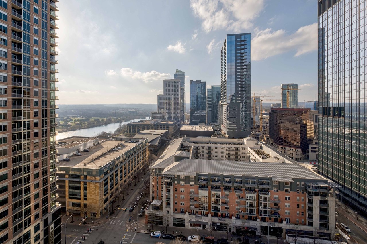 200 Congress Ave #18AE