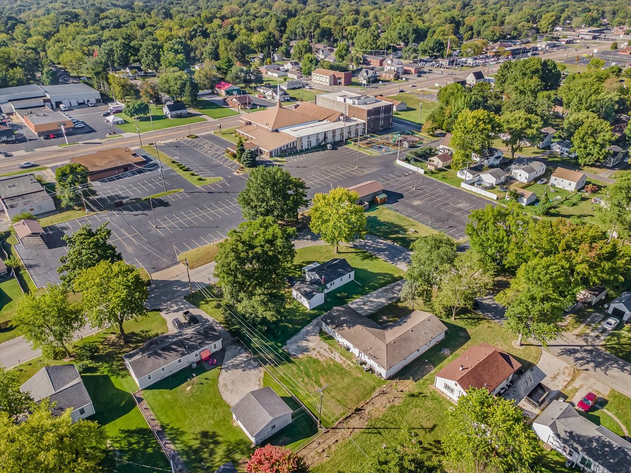 Prime Fairview Heights Triplex – Live for Less or Boost Your Cash Flow!