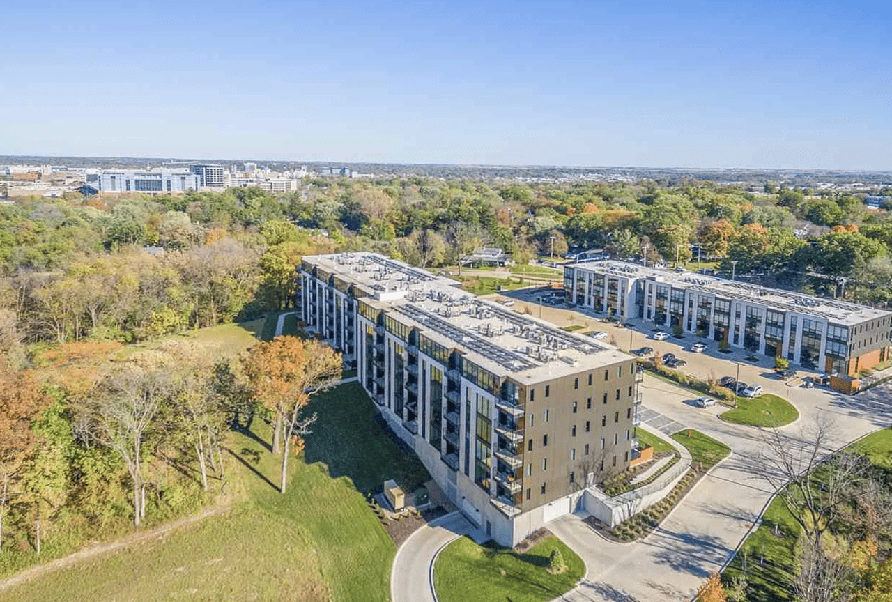 1 University Way #416