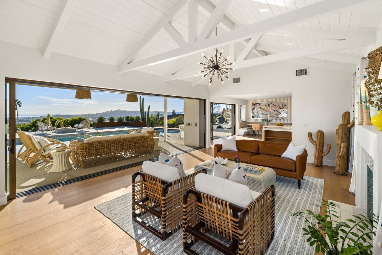 1522 Knoll Circle Drive