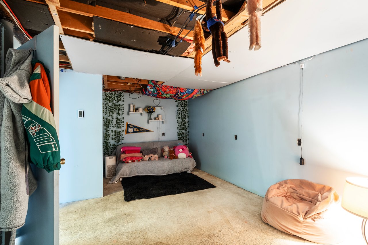 1403 Beverly Hills Road