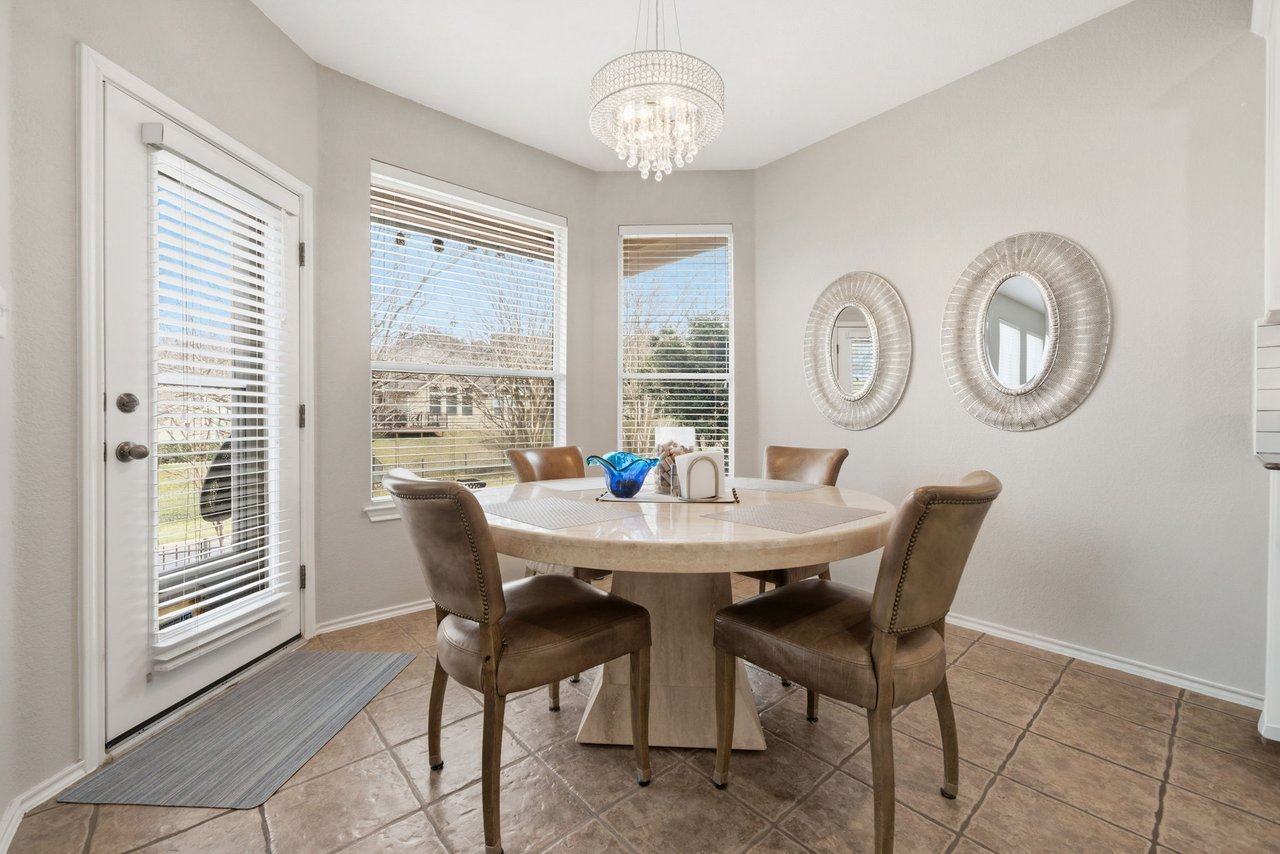 Elegantly Updated Lakeway Retreat w/ New Roof