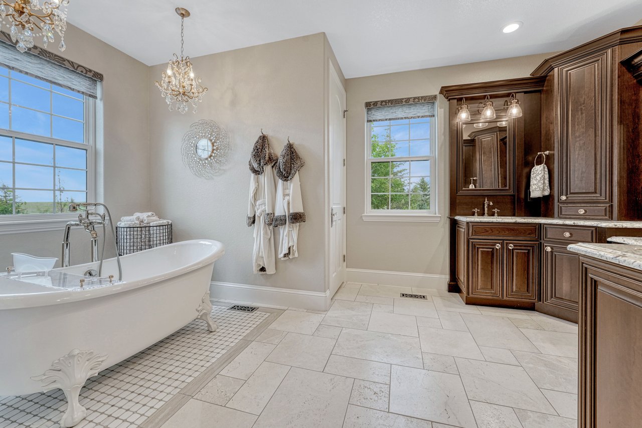 25995 Cave Spring Trail