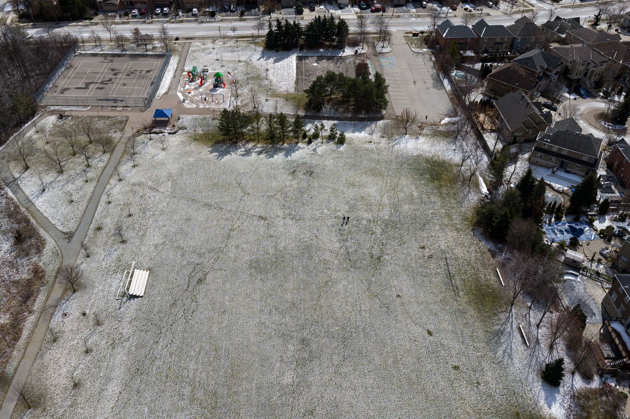 1434 Gulledge Trail, Oakville, ON L6M 3Z8