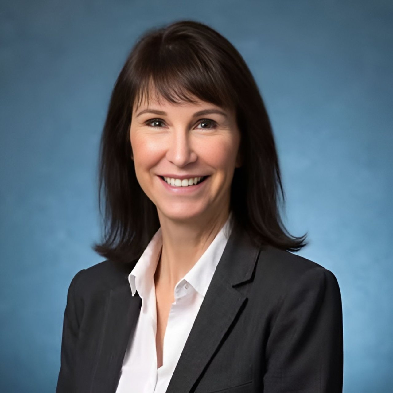 Shelley Salay Laguna Beach, CA Real Estate Agent Headshot