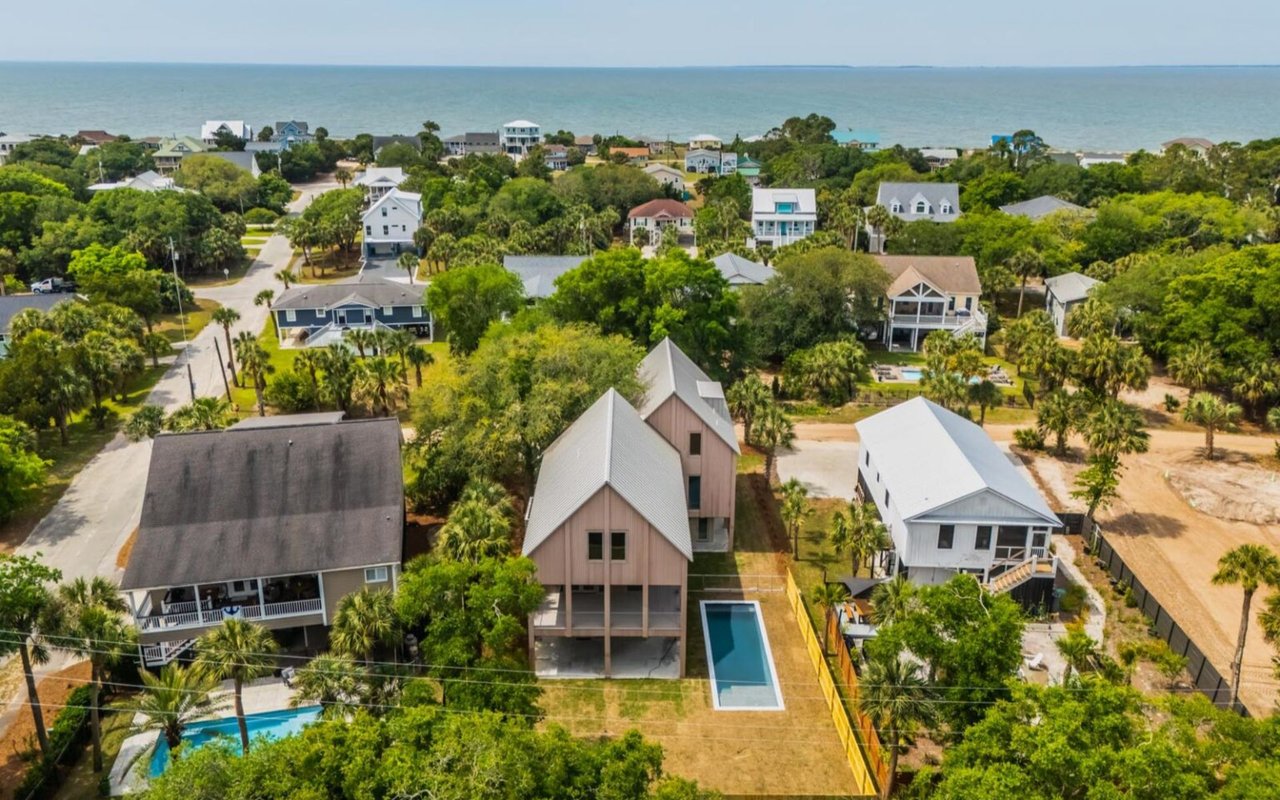 For Sale – Contemporary Lowcountry Homes