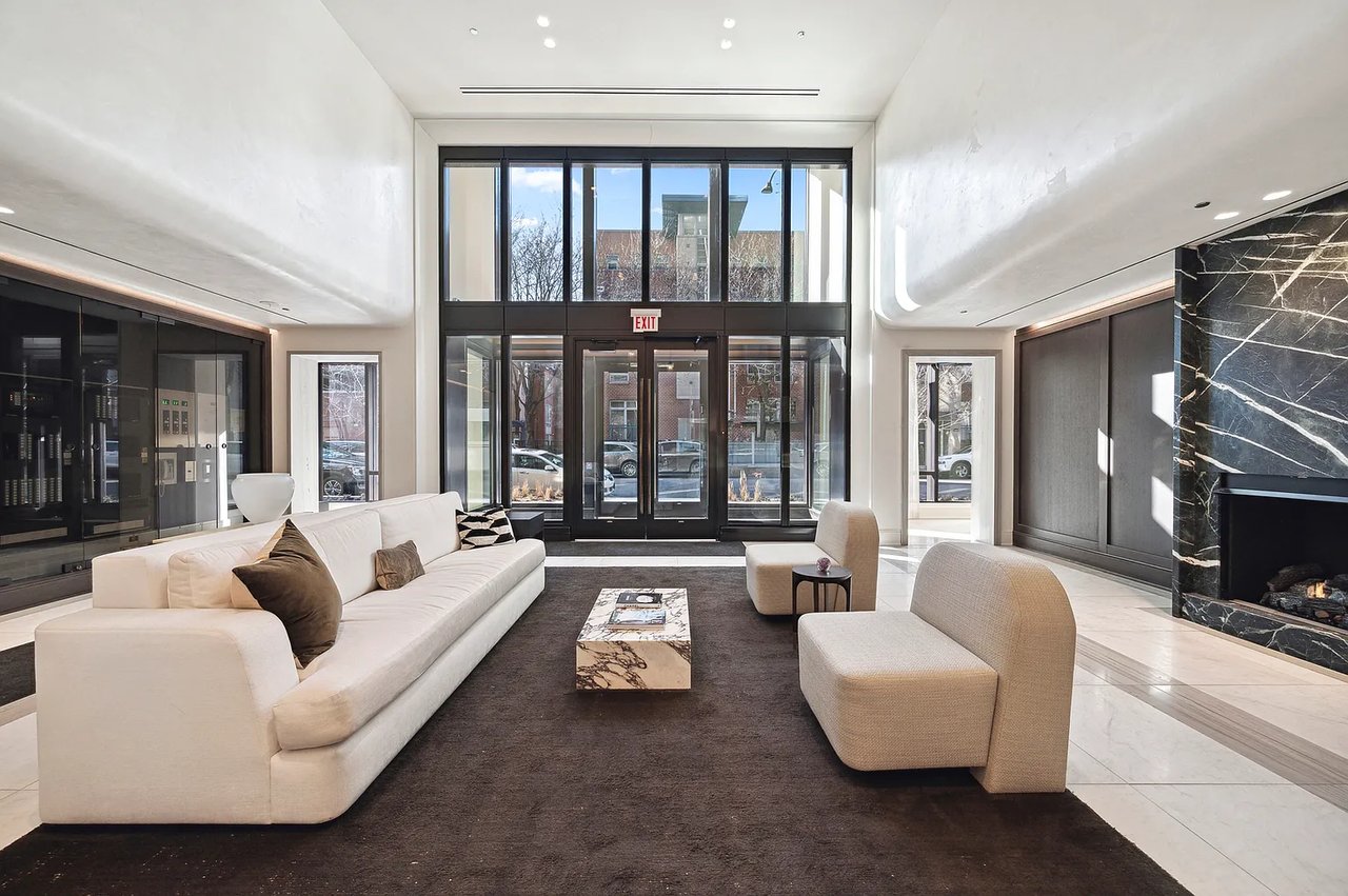 21 N May St, #405