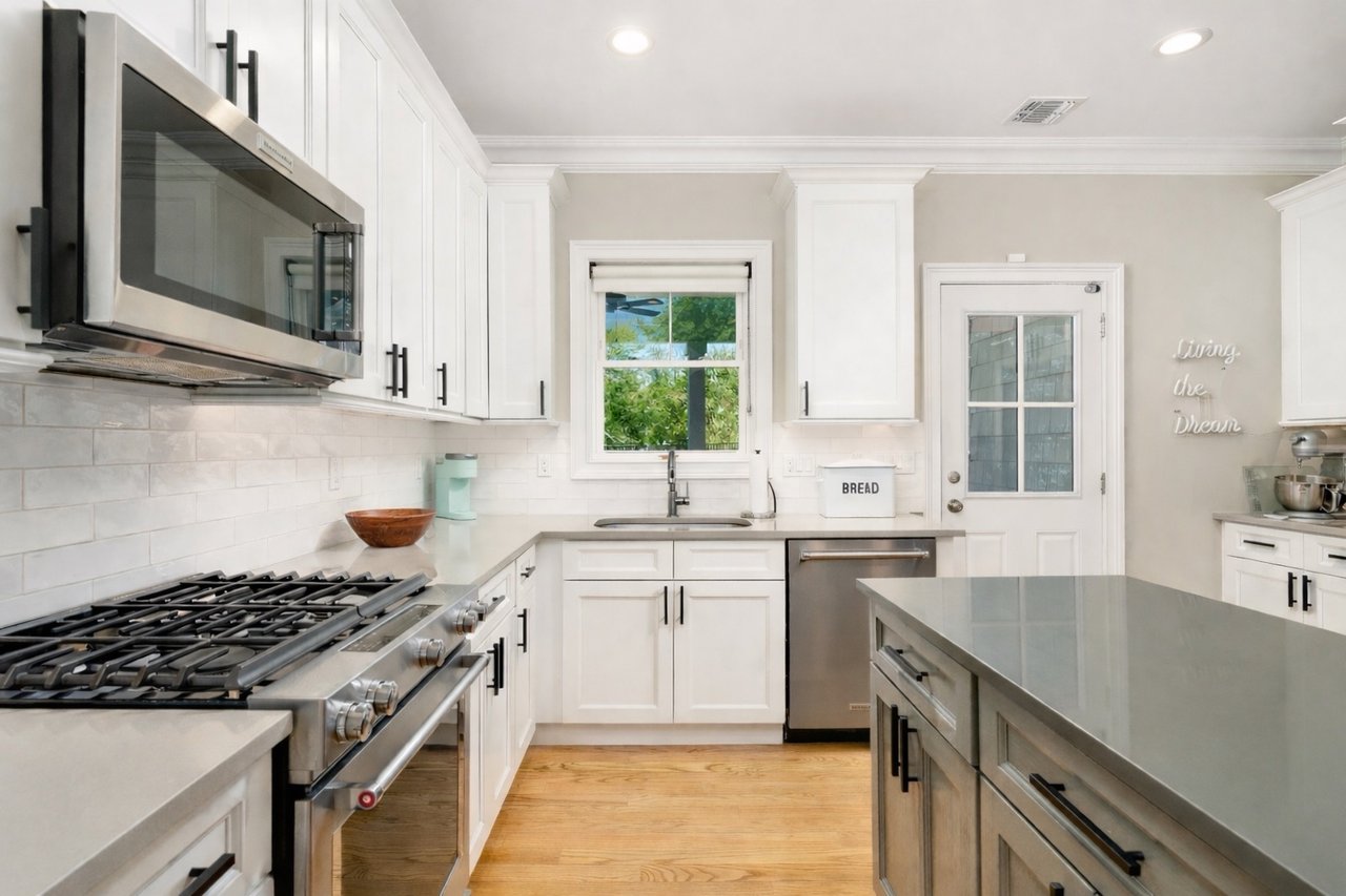 700 Gin Lane, Southold