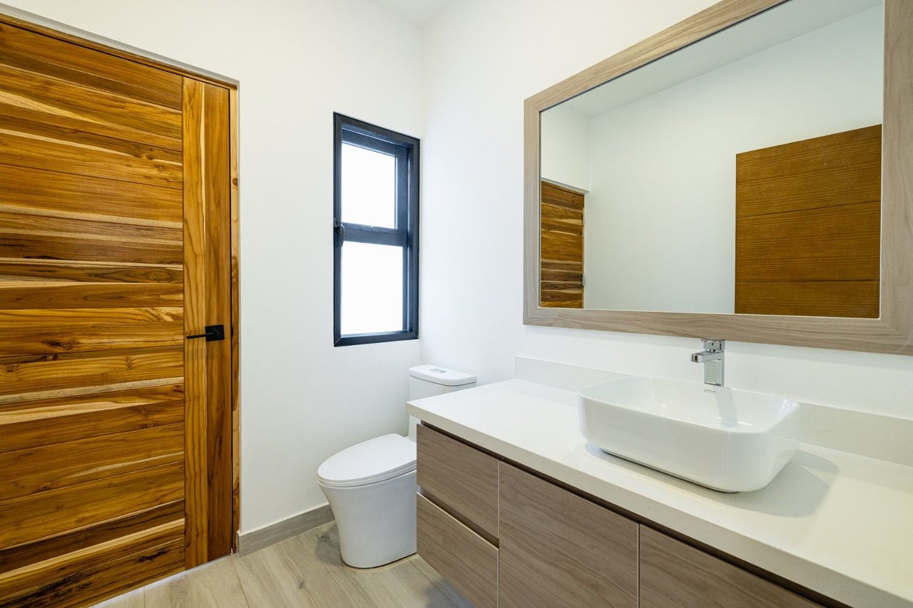 Casa AmberJack | Modern Elegance & Prime Investment in Surfside, Playa Potrero