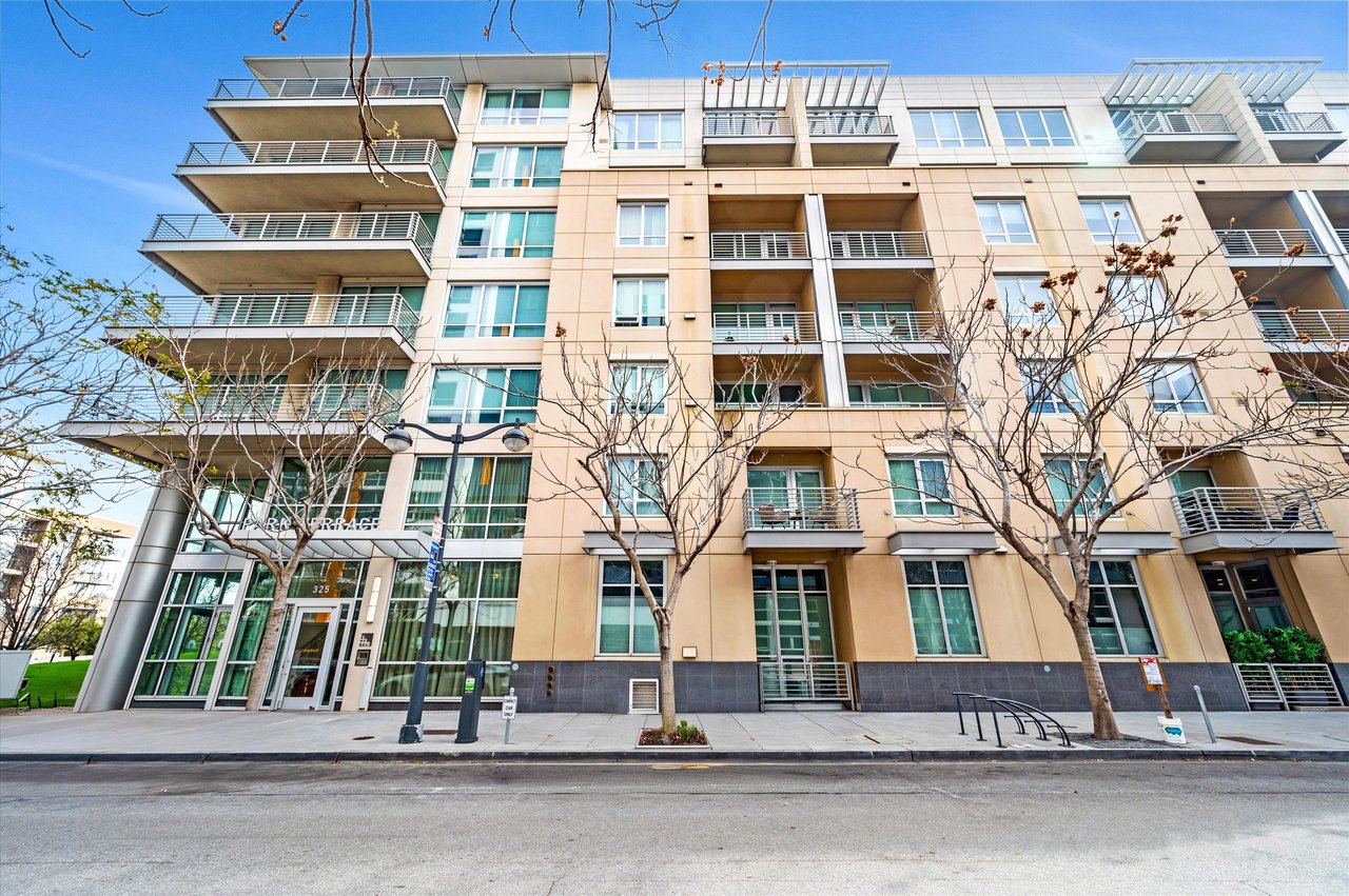 325 Berry Street Unit: 107