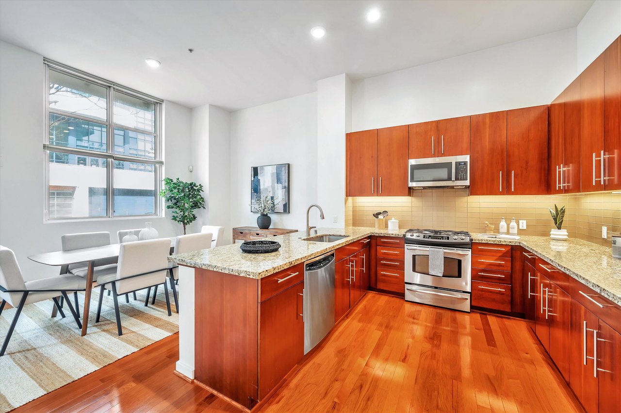 325 Berry Street Unit: 107