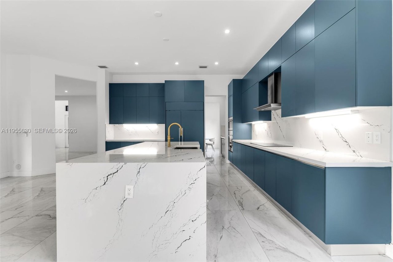 4950-sw-158-avenue-southwest-ranches-fl-home-for-sale-kitchen-2