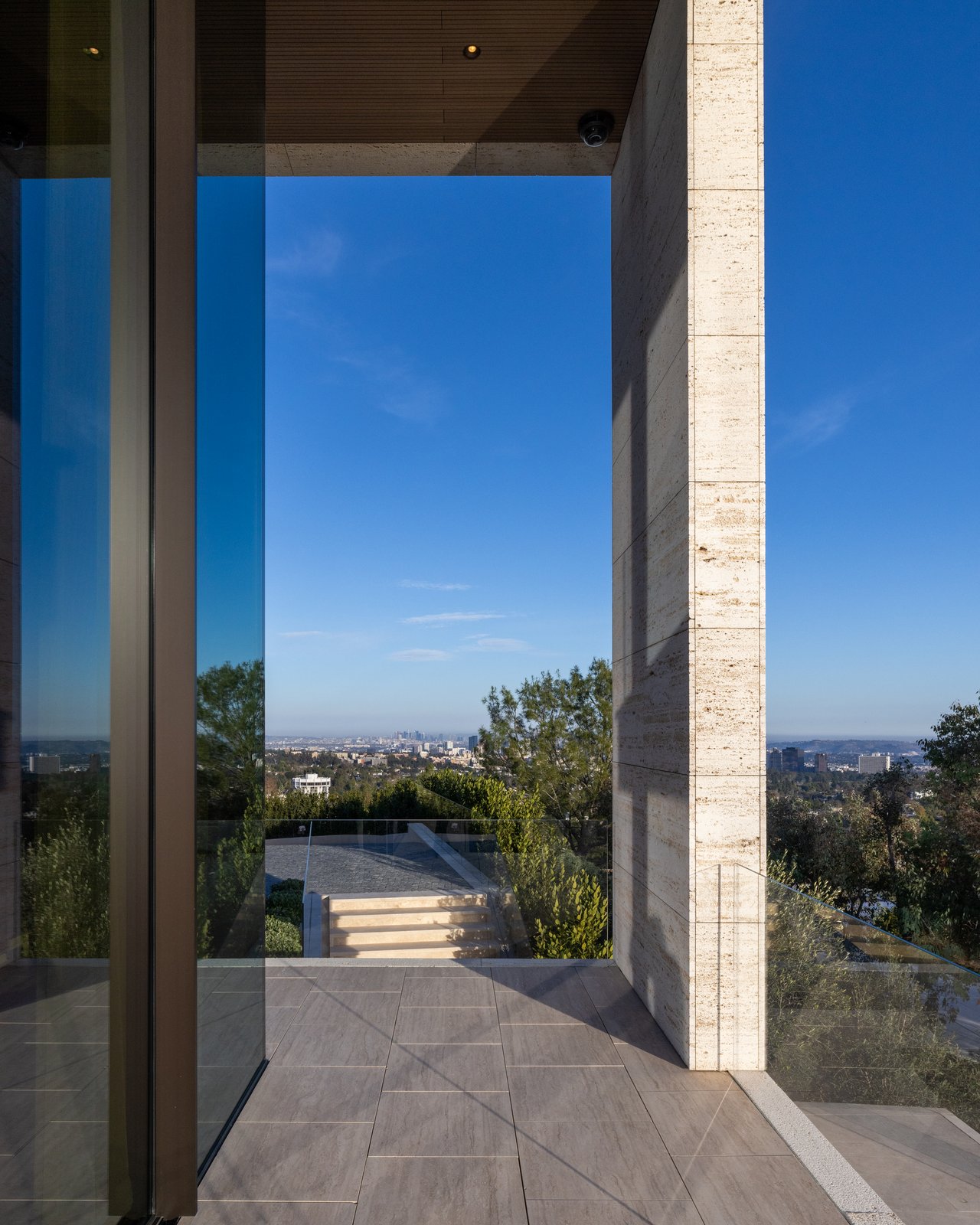 684 Firth Ave, Brentwood