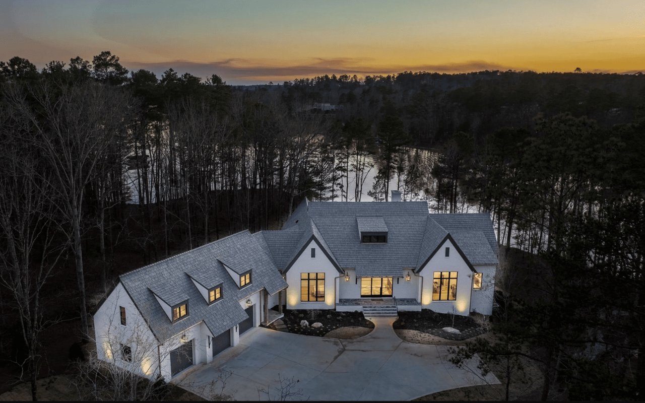 Luxury Lake Oconee Living at 1031 Park Ridge Circle
