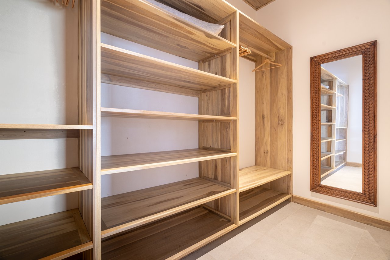 Casa Amarilla – Oceanfront Luxury Meets Sustainable Living in Tres Rios