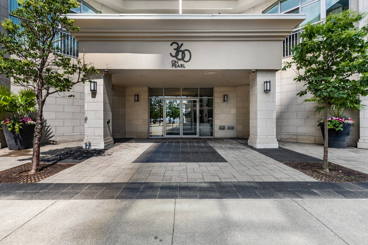 360 Pearl Street #201