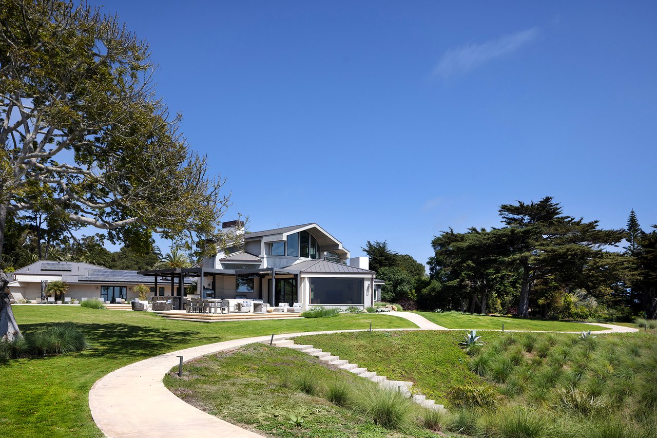 4145 Creciente Drive