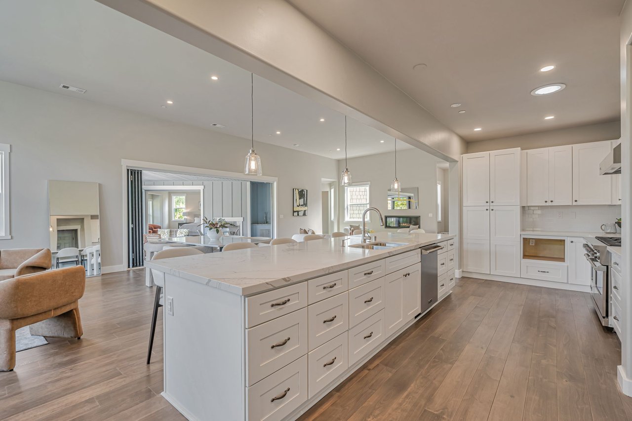 12 Rose Ct Novato