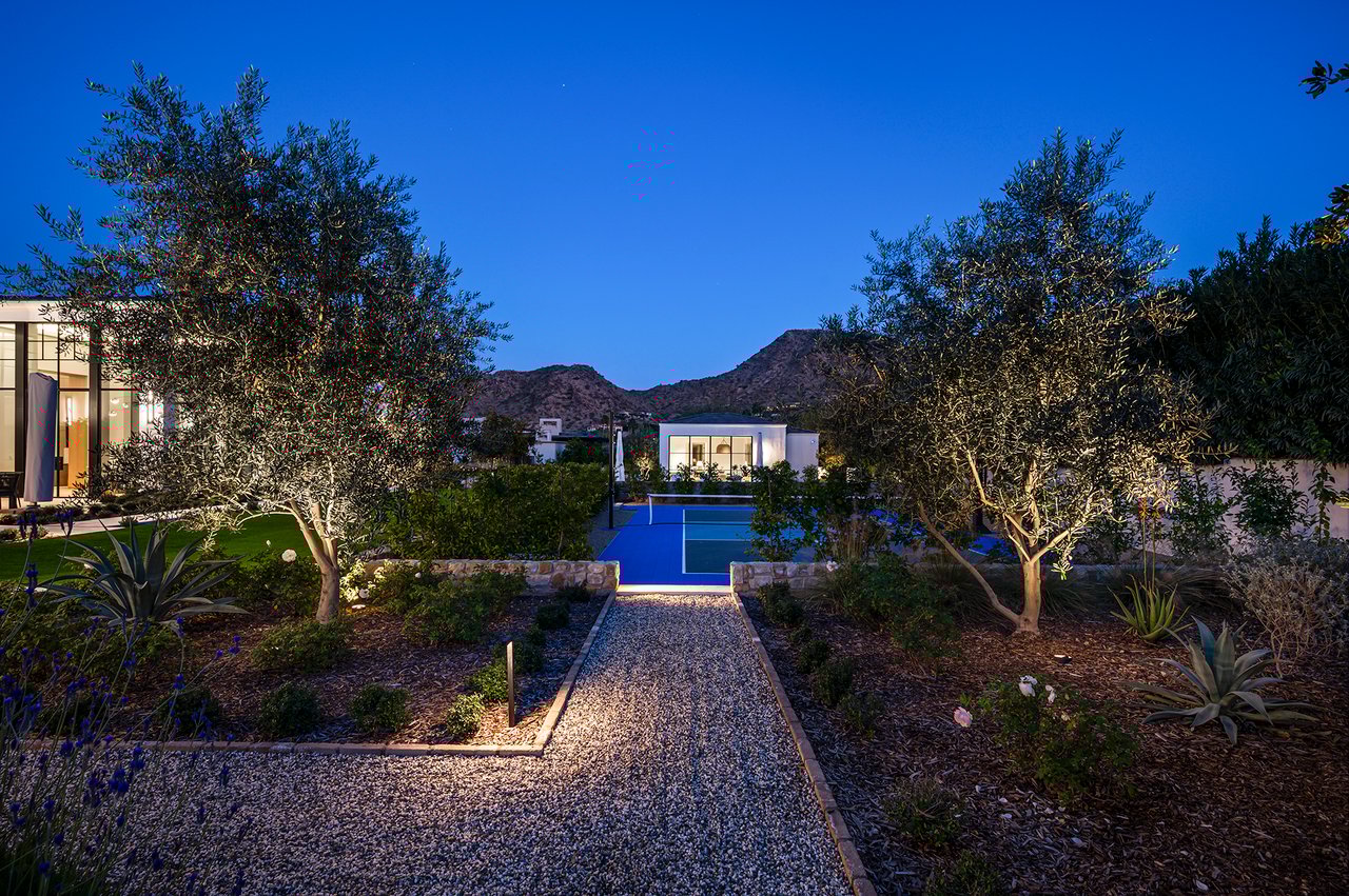 5029 E DESERT PARK Lane